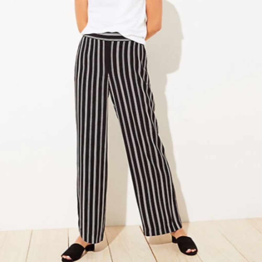 LOFT Pants Wide Leg Black and White Striped Women's Pants. Small fits Size 8